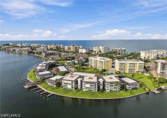 3410-gulf-shore-blvd-n-304-naples-fl-34103/hzid_9e9ecbd8