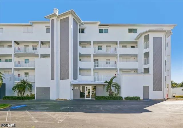 4521-bay-beach-ln-326-fort-myers-beach-fl-33931/hzid_5a44ec9a
