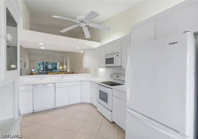 1660-windy-pines-dr-4-naples-fl-34112/hzid_4f3f1b2b
