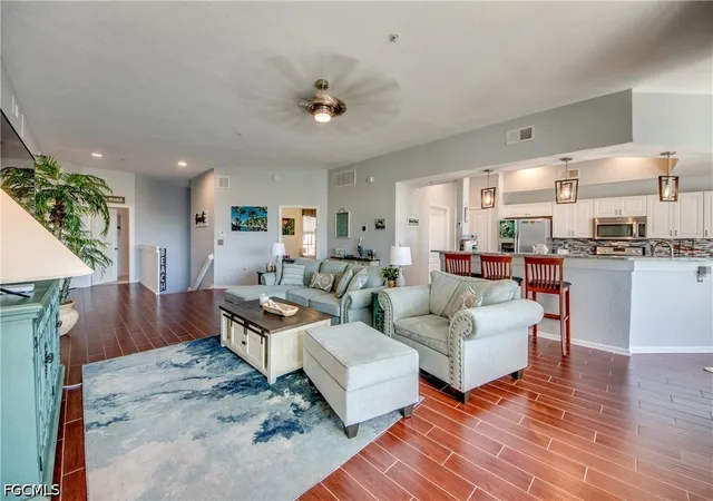9221-calle-arragon-ave-203-fort-myers-fl-33908/hzid_760cd00f