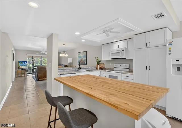 12191-kelly-sands-way-1505-fort-myers-fl-33908/hzid_801768b7
