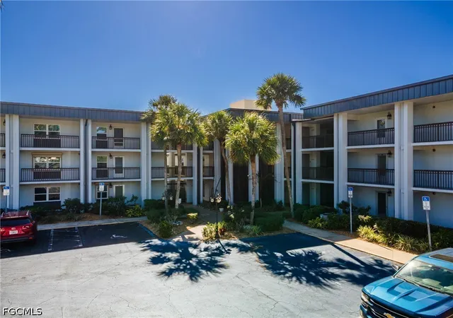 1740-pine-valley-dr-210-fort-myers-fl-33907/hzid_38c3ee31