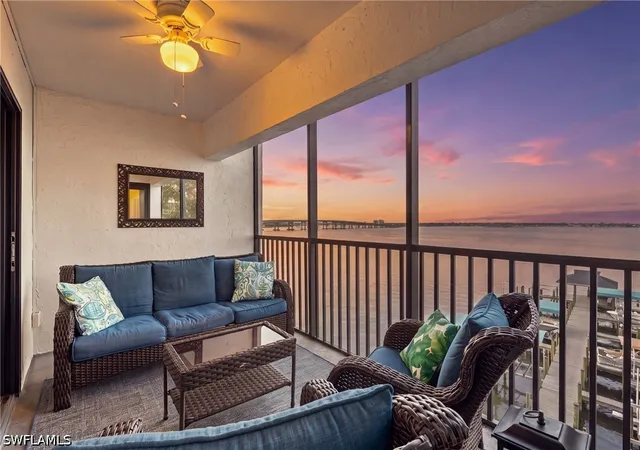 2711-1st-street-403-fort-myers-fl-33916/hzid_437ad9e7