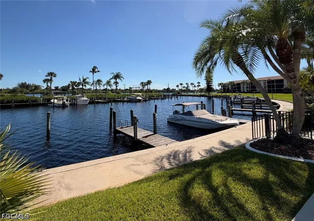 16350-bay-pointe-blvd-102-north-fort-myers-fl-33917/hzid_56755fc5