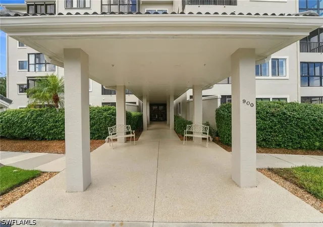 900-arbor-lake-dr-501-naples-fl-34110/hzid_b3a89605