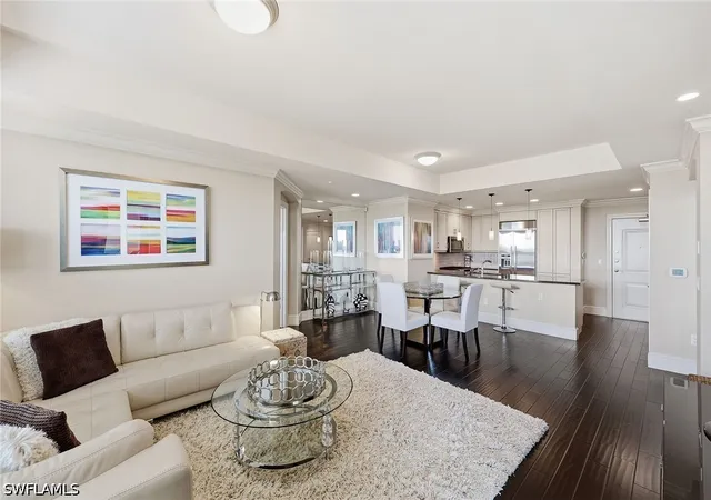 9115-strada-pl-5405-naples-fl-34108/hzid_5dd22025