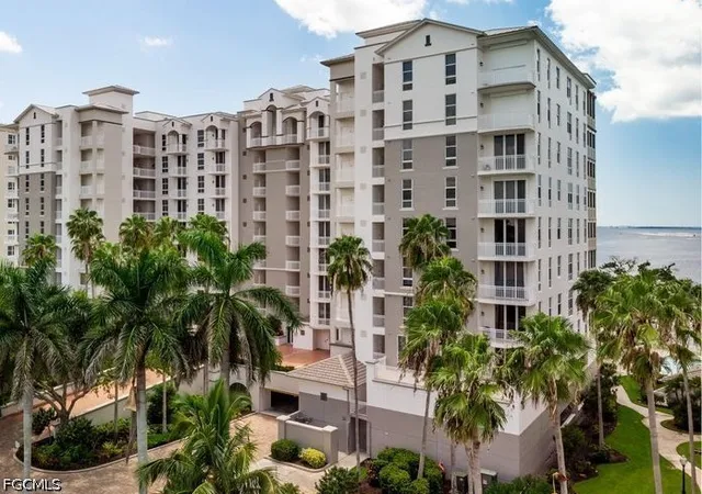 14220-royal-harbour-ct-1008-fort-myers-fl-33908/hzid_e1f16f3a
