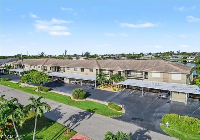 4622-sw-santa-barbara-pl-111-cape-coral-fl-33914/hzid_585a7d88