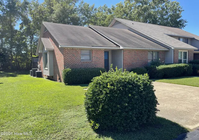 1004-old-charleston-cir-laurinburg-nc-28352/hzid_c8f8ce14