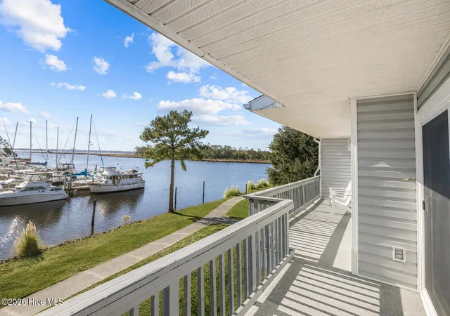 2213-harbourside-dr-new-bern-nc-28560/hzid_8153b31e