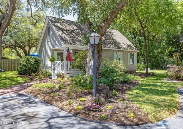313-e-brown-st-g-southport-nc-28461/hzid_e0e53f56