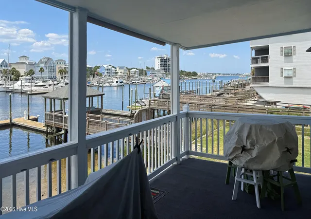 513-canal-dr-a1-carolina-beach-nc-28428/hzid_33cd0d7d