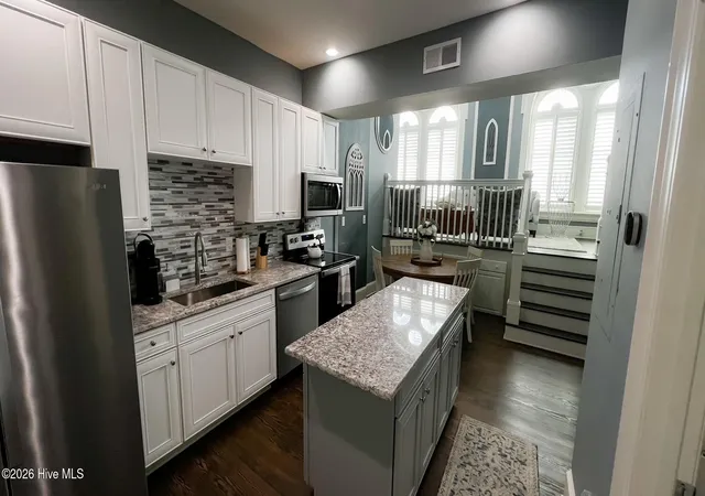 21-n-front-st-unit-3d1-wilmington-nc-28401/hzid_d17b7d03