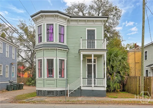 1212-price-st-savannah-ga-31401/hzid_0a5d1a6e