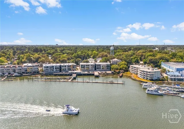 2902-river-dr-b-301-savannah-ga-31404/hzid_d93edf7b