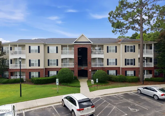 1500-cadfel-ct-202-wilmington-nc-28412/hzid_a2296d17