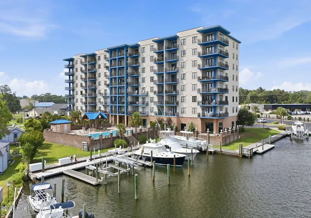 4425-arendell-st-101-bs-40-morehead-city-nc-28557/hzid_b1f2658e