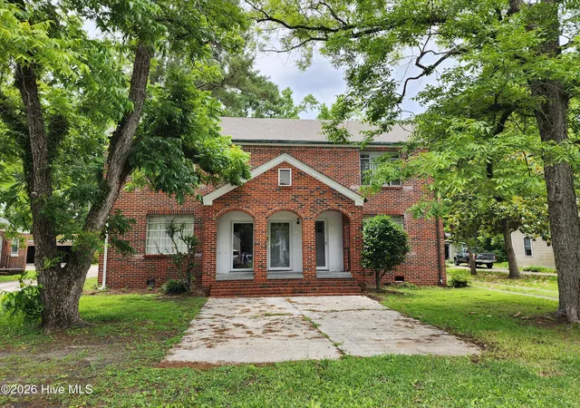 112-e-calhoun-st-whiteville-nc-28472/hzid_9b874616