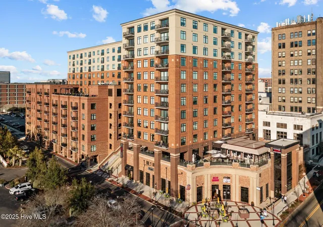 240-n-water-st-556-wilmington-nc-28401/hzid_384912a4
