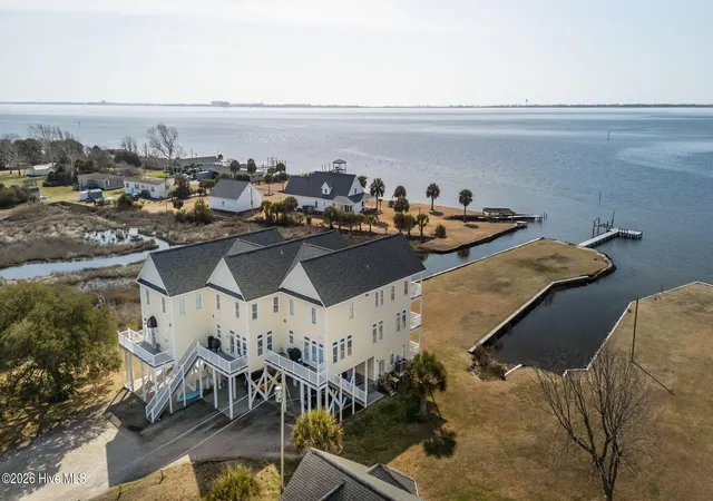 134-water-ln-newport-nc-28570/hzid_707f38cf