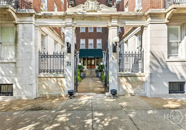 24-e-liberty-st-42-savannah-ga-31401/hzid_6f919af5