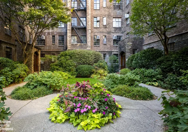116-pinehurst-ave-d11-new-york-city-ny-10033/hzid_00db9f98