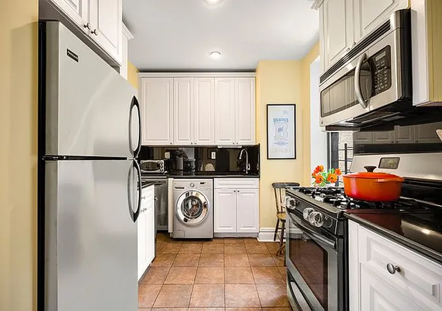 835-riverside-dr-4-j-new-york-city-ny-10032/hzid_8b45dd5a