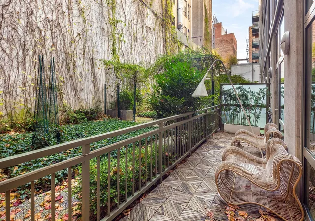 130-w-19th-st-townhousec-new-york-city-ny-10011/hzid_cd6971cb