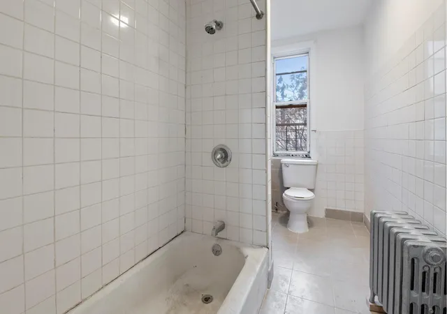 1137-tiffany-st-comm-new-york-city-ny-10459/hzid_4e76f3d5