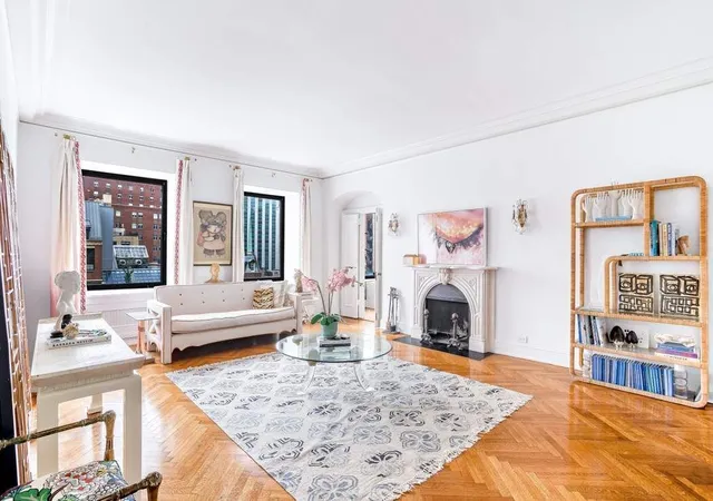136-e-79th-st-8b-new-york-city-ny-10075/hzid_71c45189