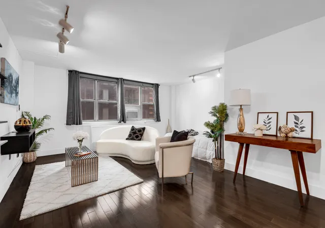240-e-35th-st-8c-new-york-city-ny-10016/hzid_db7897c8