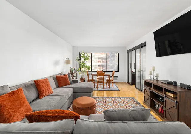 200-e-36th-st-9d-new-york-city-ny-10016/hzid_08b2061b