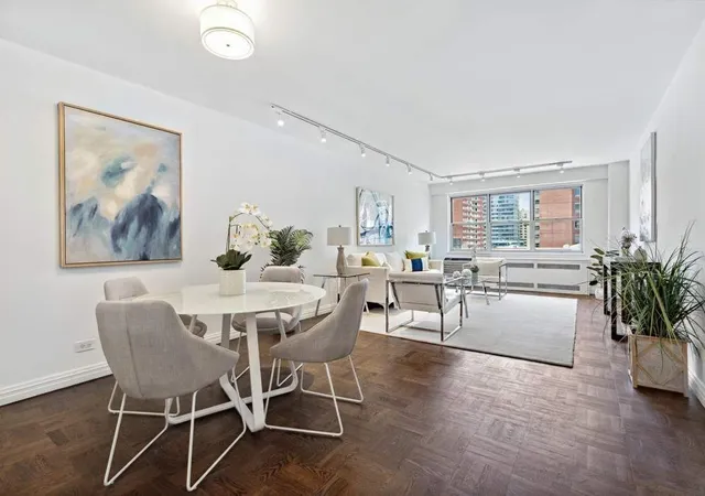 300-e-71st-street-7o-new-york-ny-10021/hzid_f9740d60