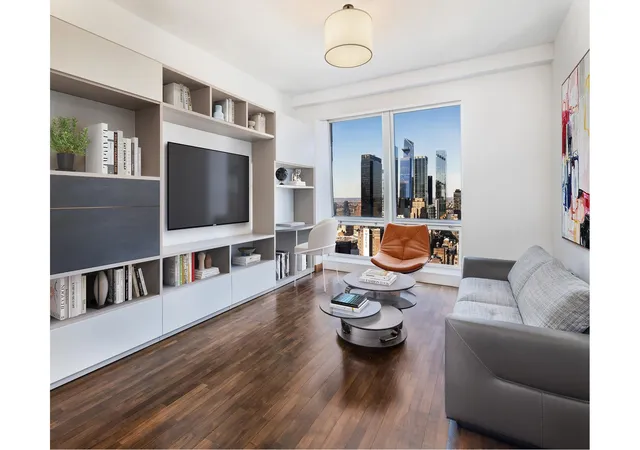 400-5th-avenue-43f-new-york-ny-10018/hzid_5f02e6dd