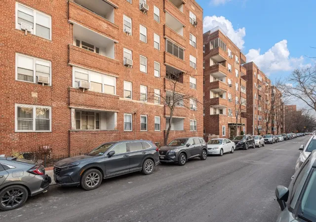 34-41-85th-street-4s-jackson-heights-ny-11372/hzid_97dd825d