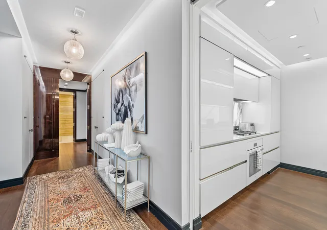 53-w-53rd-street-20c-new-york-city-ny-10019/hzid_e16f6f61