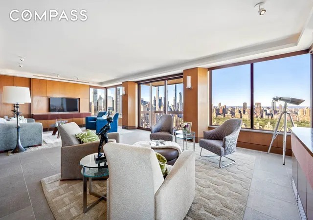 200-e-69th-st-44a-new-york-city-ny-10021/hzid_9f587d80