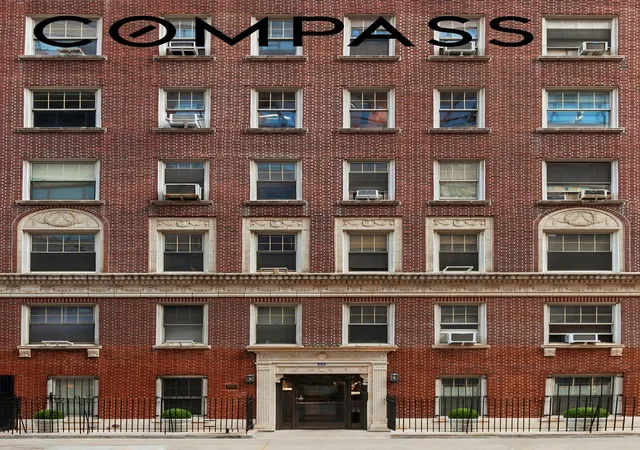 25-w-64th-st-2f-new-york-city-ny-10023/hzid_12348eb3