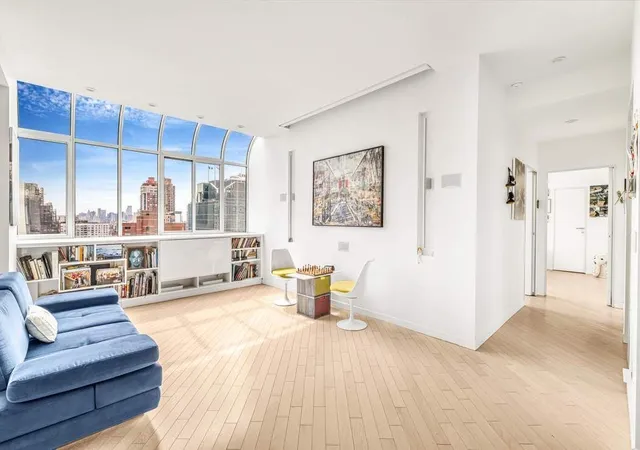 310-e-46th-st-pht-new-york-city-ny-10017/hzid_7557b875