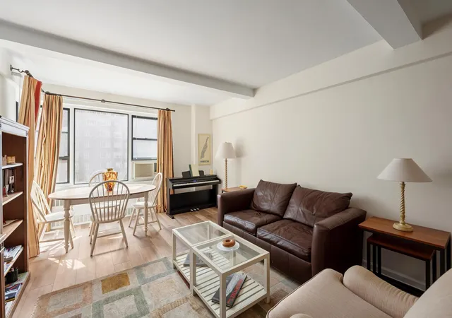 30-e-37th-st-8k-new-york-city-ny-10016/hzid_7898eeb5