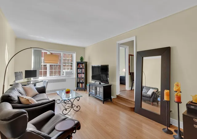 35-25-77th-street-b44-jackson-heights-ny-11372/hzid_646522ae