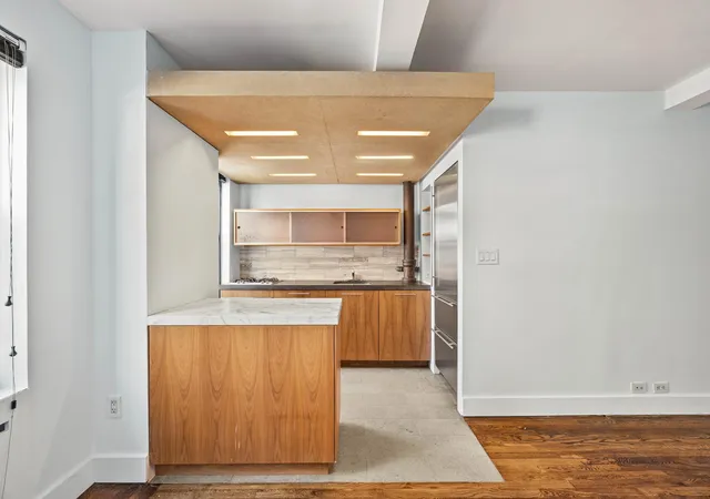 300-w-23rd-st-2-k-new-york-city-ny-10011/hzid_2ad09a44