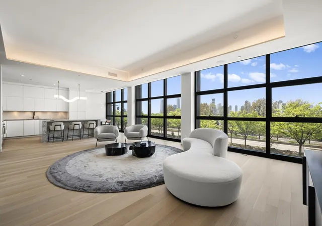290-west-st-2b-new-york-city-ny-10013/hzid_bbd2f7a6