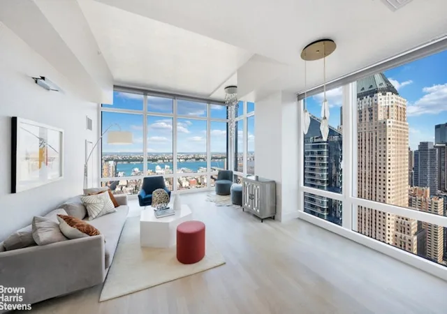 247-w-46th-street-4201-new-york-ny-10036/hzid_132cb233