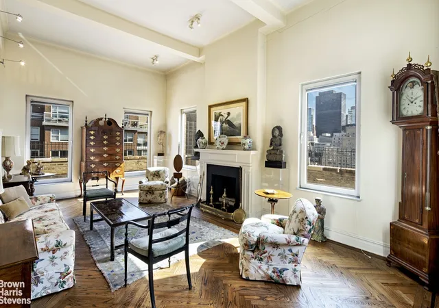 136-e-64th-street-phc-new-york-ny-10065/hzid_d017ca3d