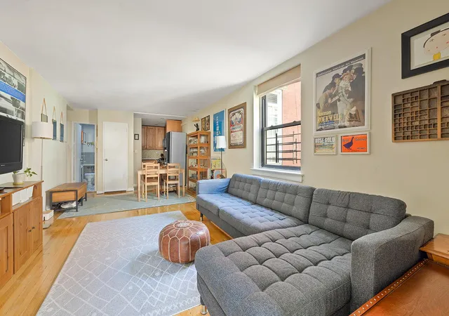 439-e-88th-street-5b-new-york-city-ny-10128/hzid_ef5b09f8