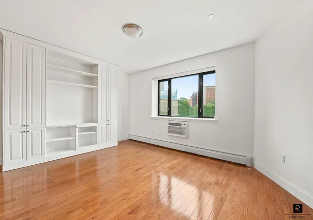 456-w-167th-st-2-a-new-york-city-ny-10032/hzid_0e9dc698