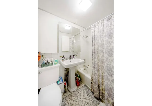 223-e-78th-street-2b-new-york-ny-10075/hzid_5690d12c