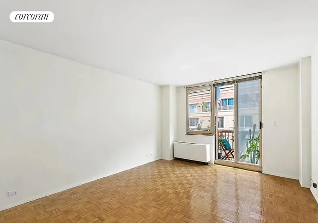 350-w-50th-street-4bb-new-york-ny-10019/hzid_f29776a0