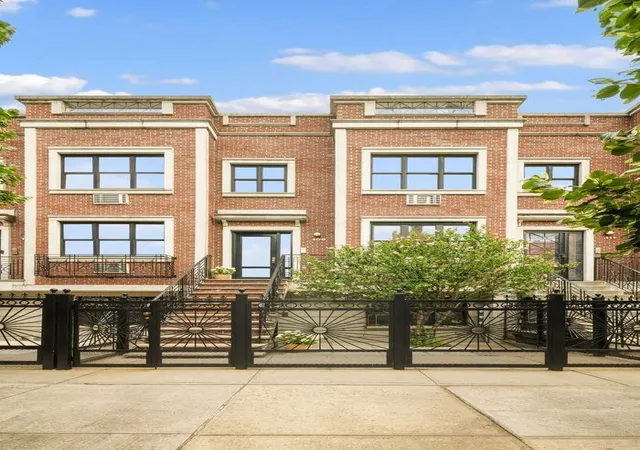109-pulaski-st-entire-building-new-york-city-ny-11206/hzid_84e69bf4
